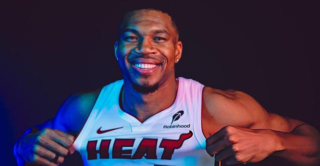 Góc Nhìn WINDD: Giannis: Khả năng phòng ngự một kèm một của đội hình xuấ