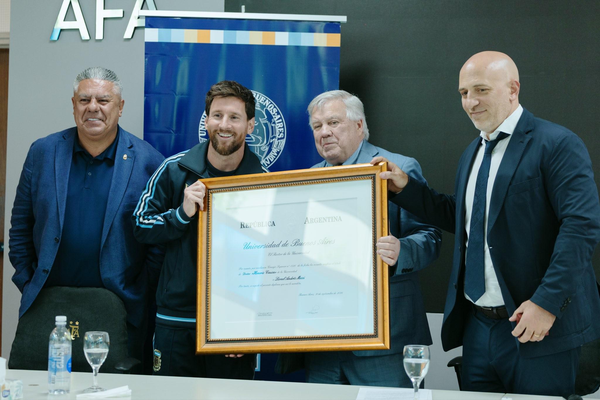 Góc Nhìn WINDD: Chúc mừng tiến sĩ Messi, Messi nhận bằng “tiến sĩ danh dự”